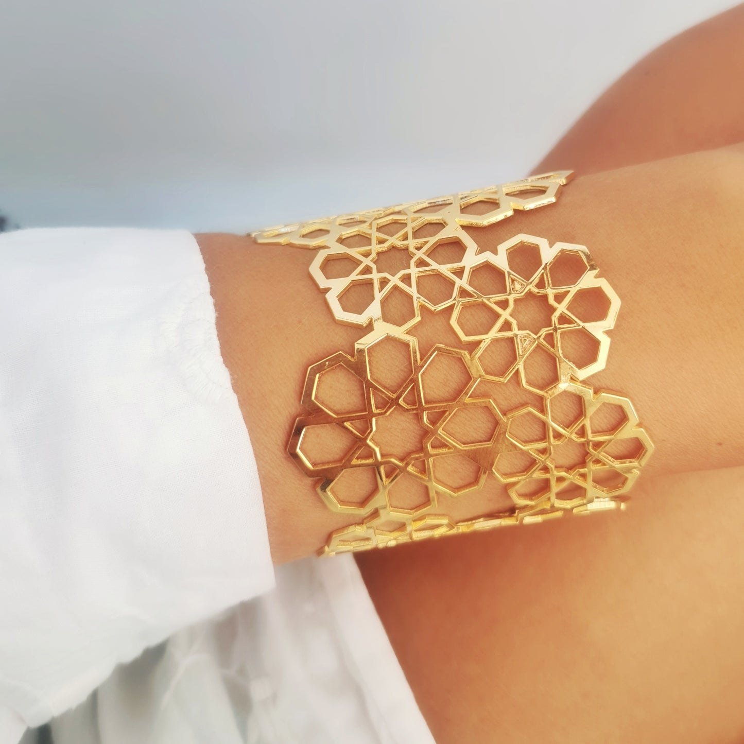 Arabesque bangle