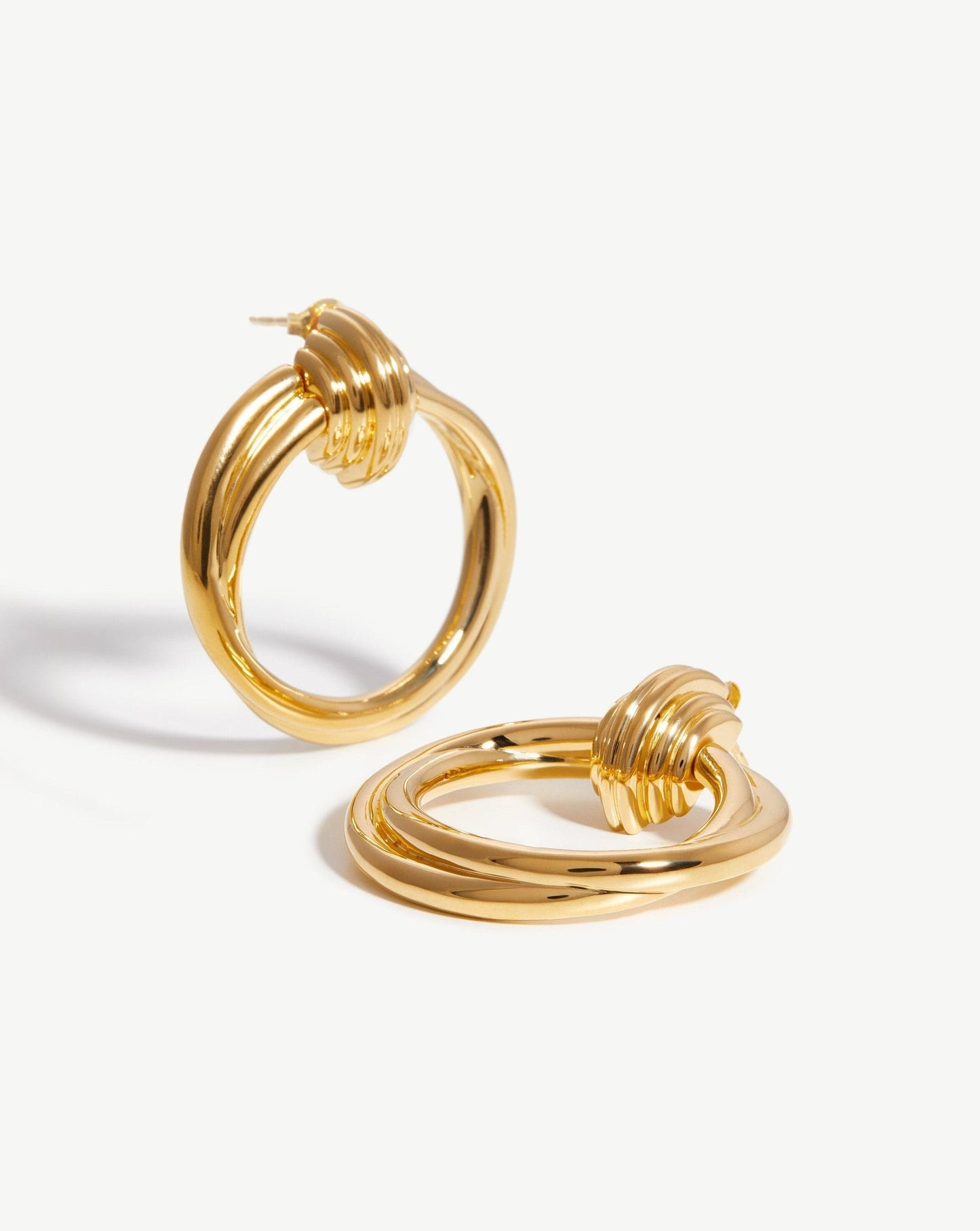 Round geometric earrings
