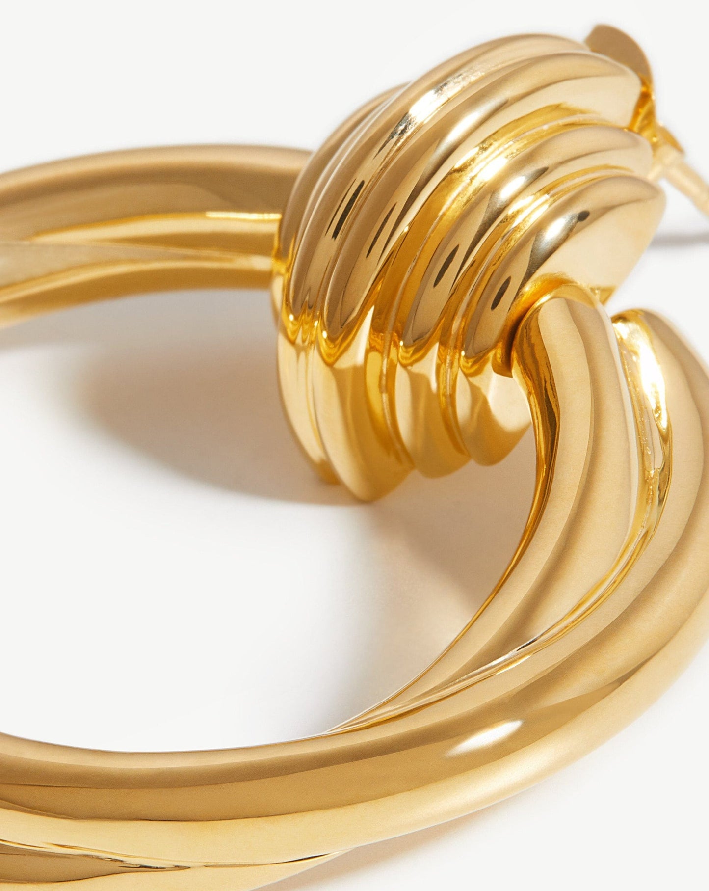 Round geometric earrings