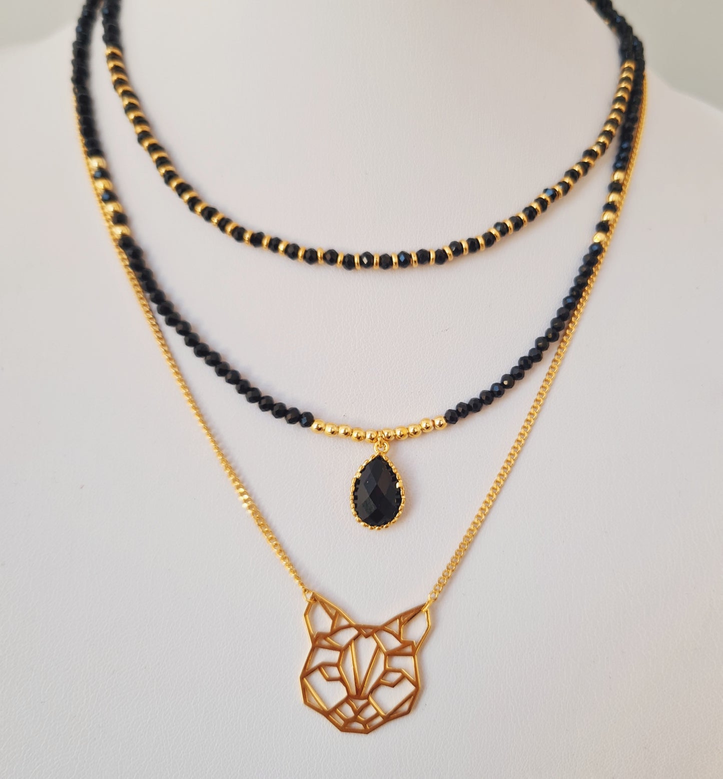 Tear drop choker Necklace