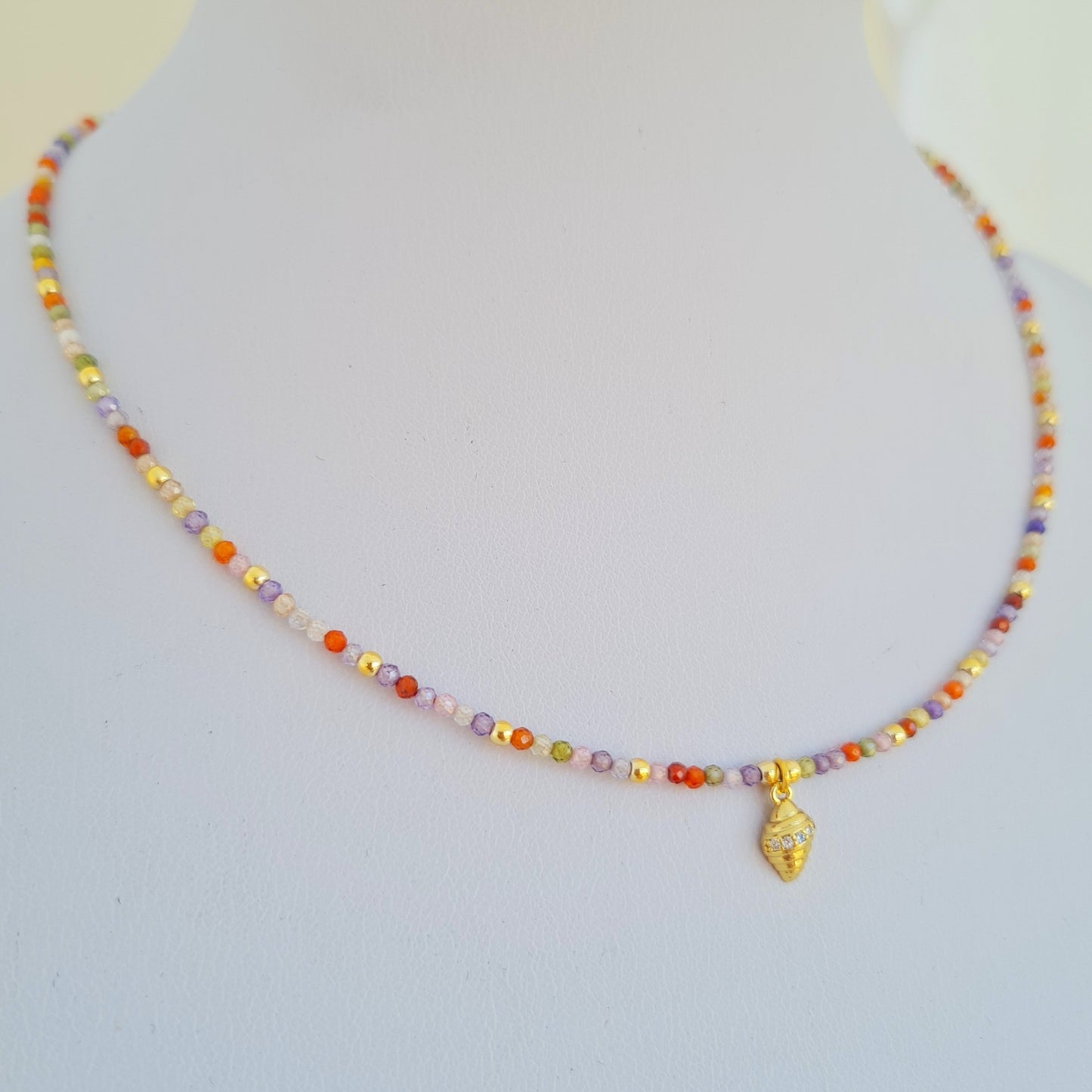 shell choker necklace