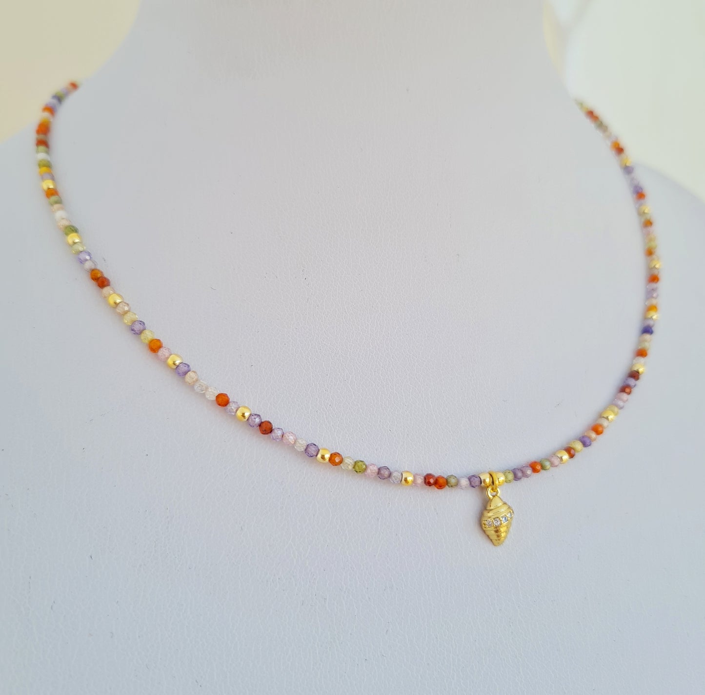 shell choker necklace