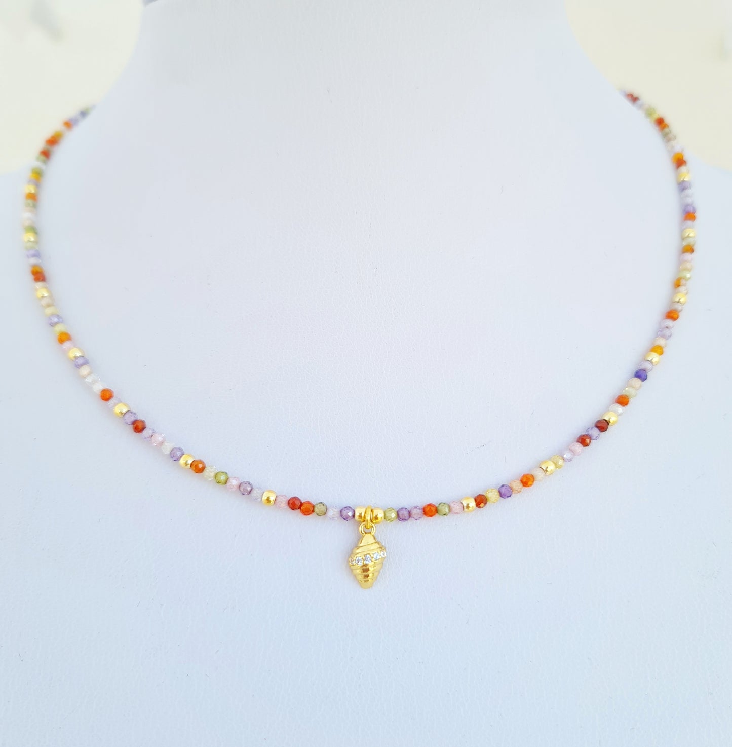 shell choker necklace