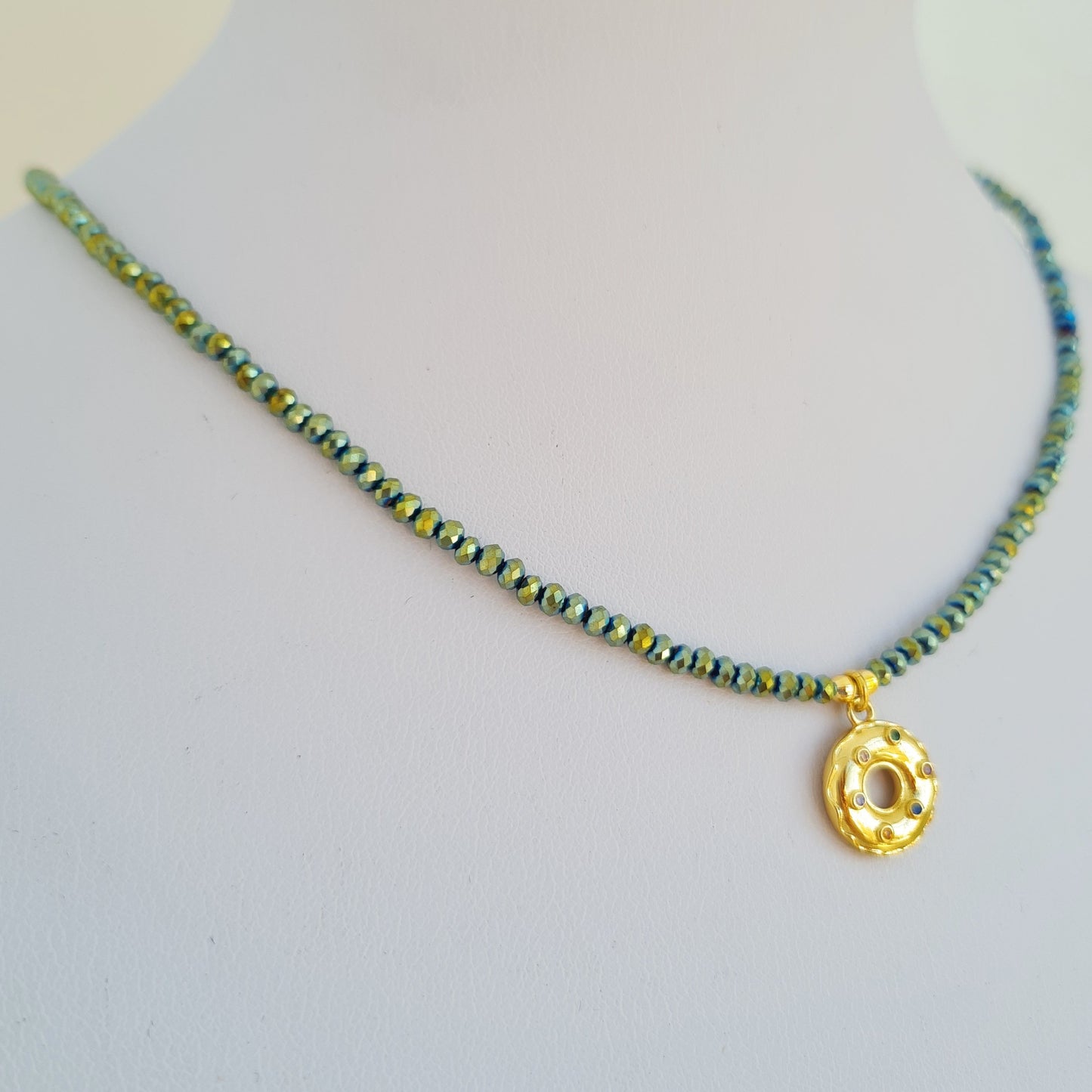 Donut choker necklace
