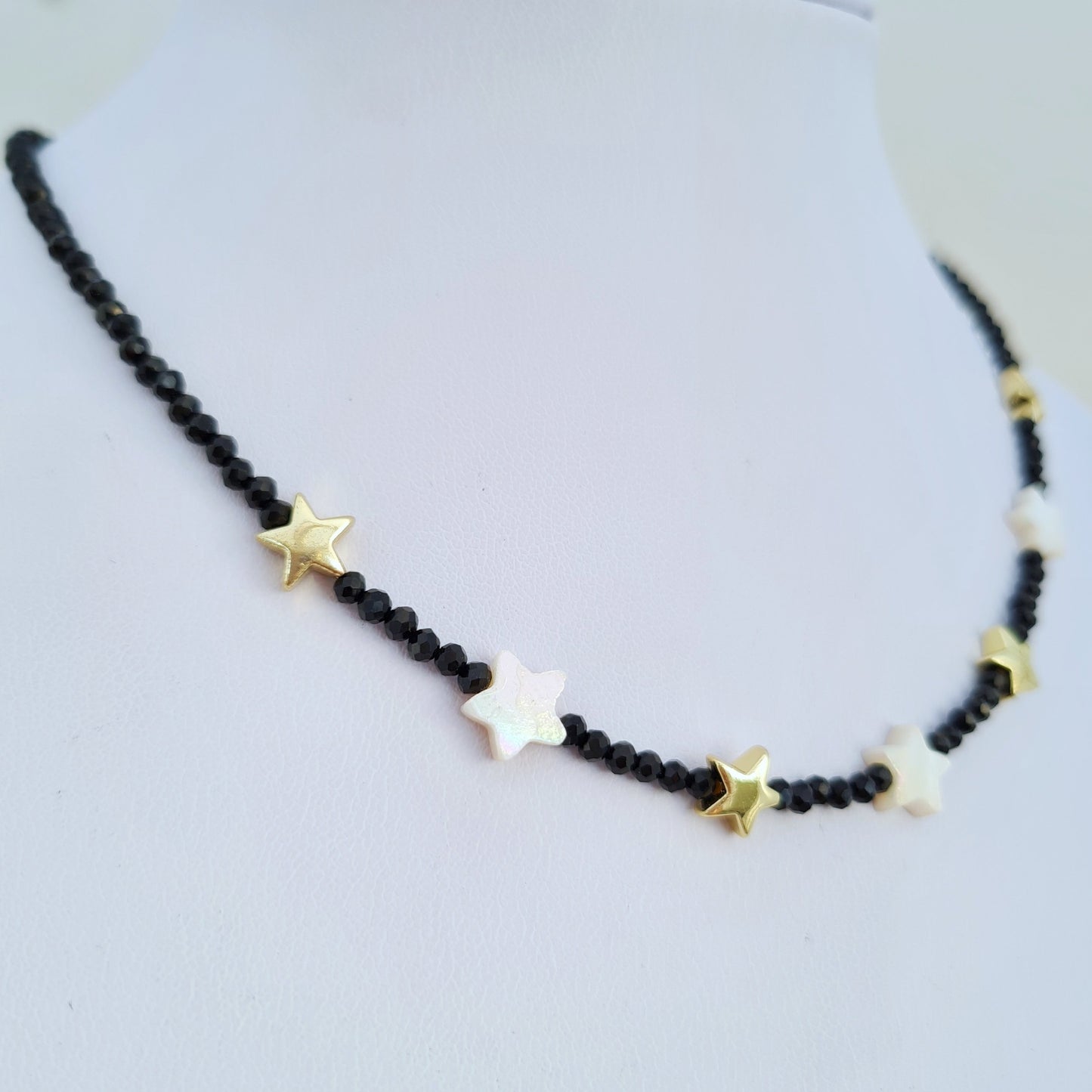 Sparkling Choker Necklace