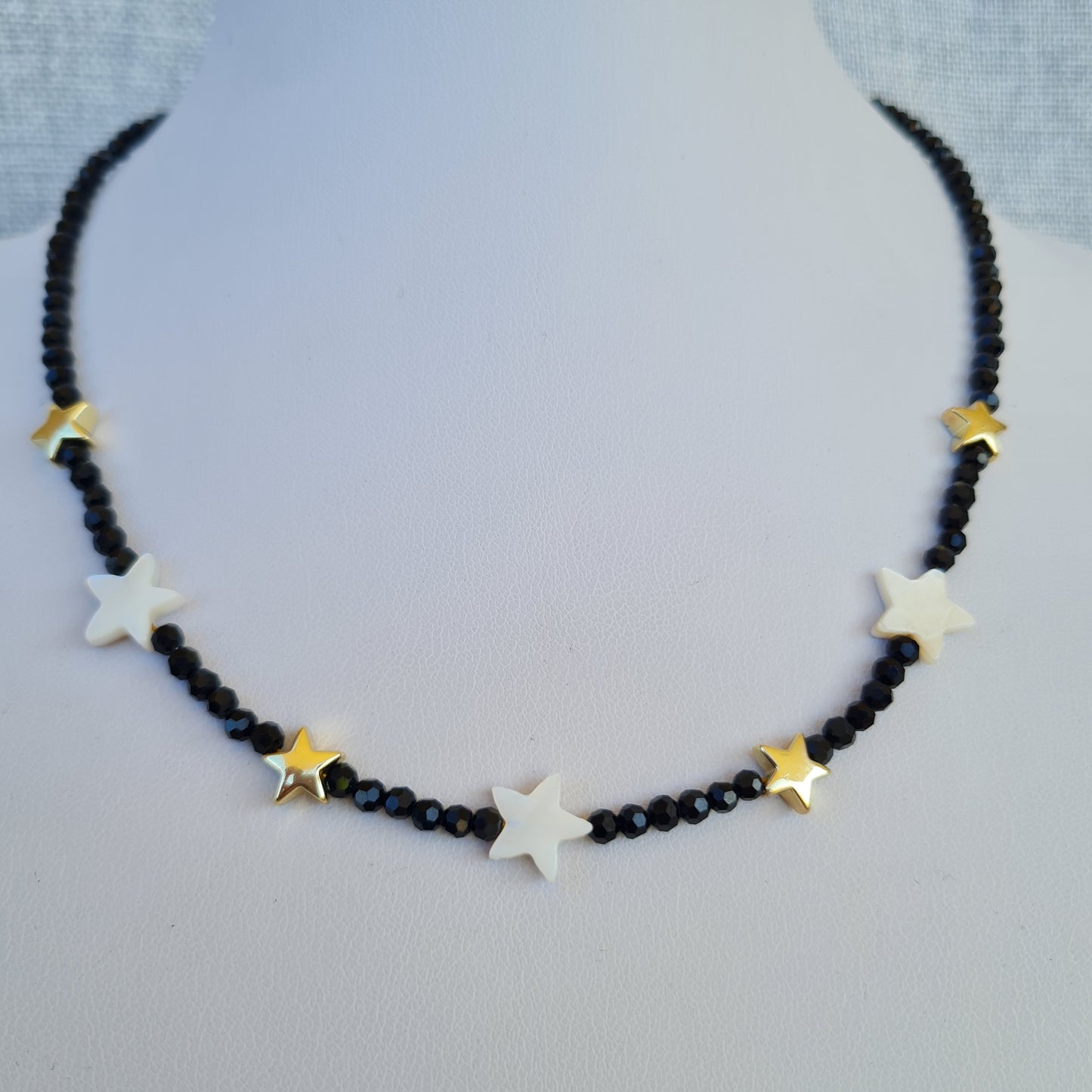 Sparkling Choker Necklace