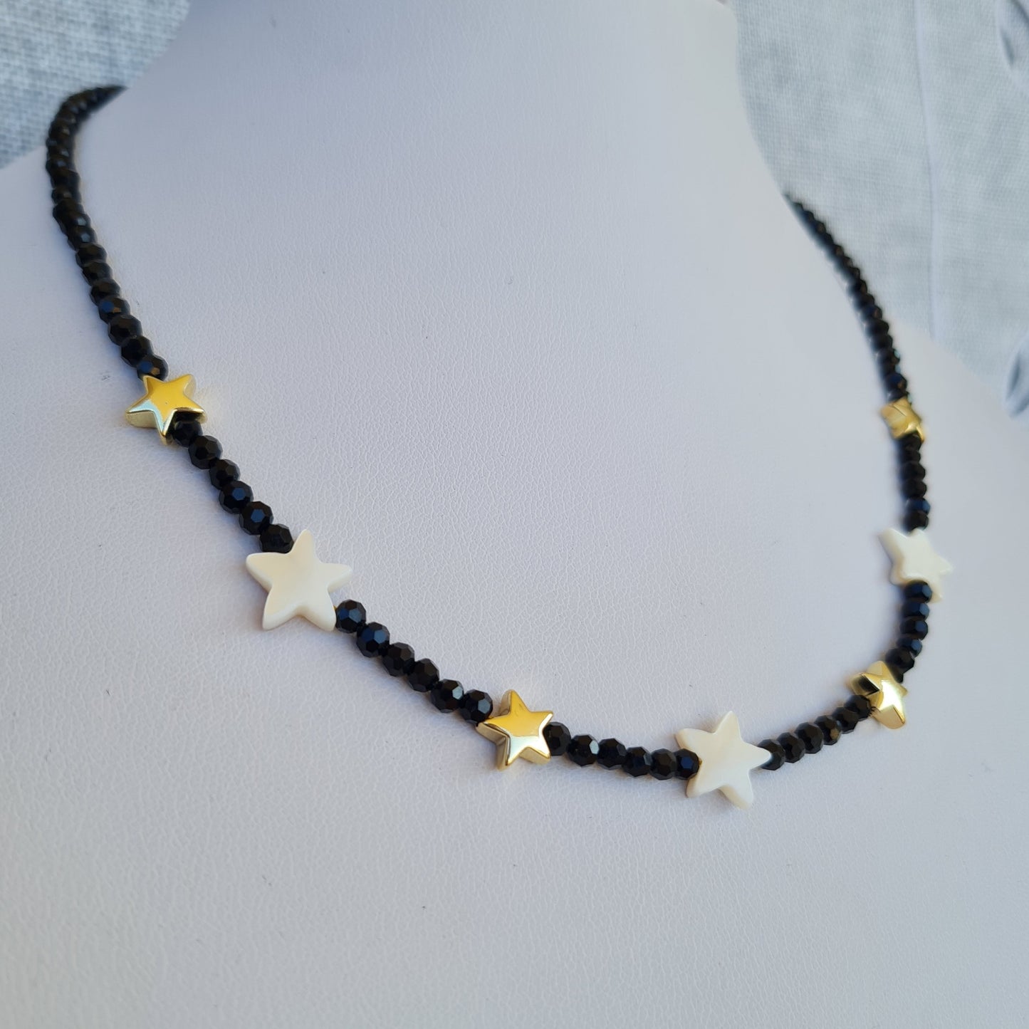 Sparkling Choker Necklace