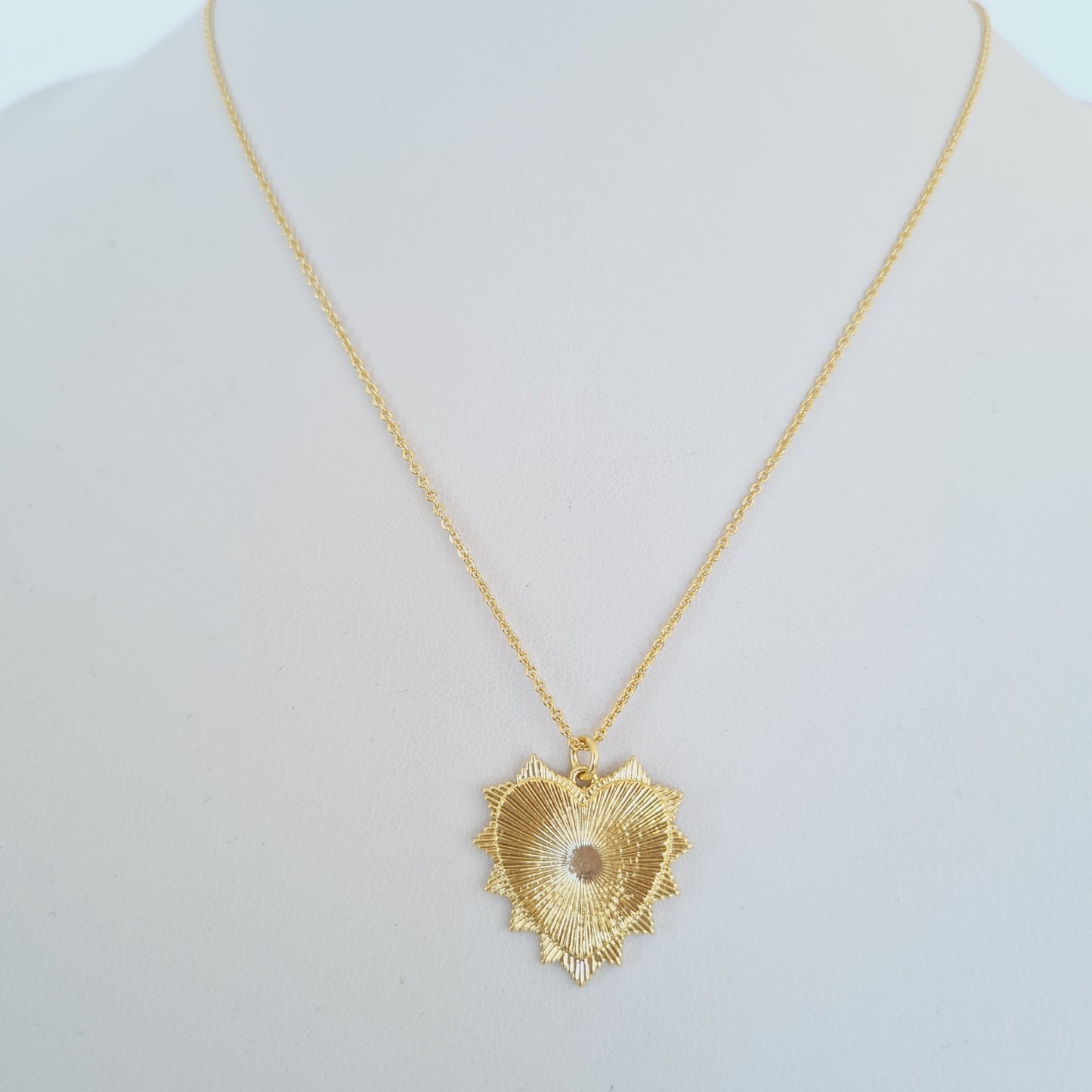 Golden patern heart