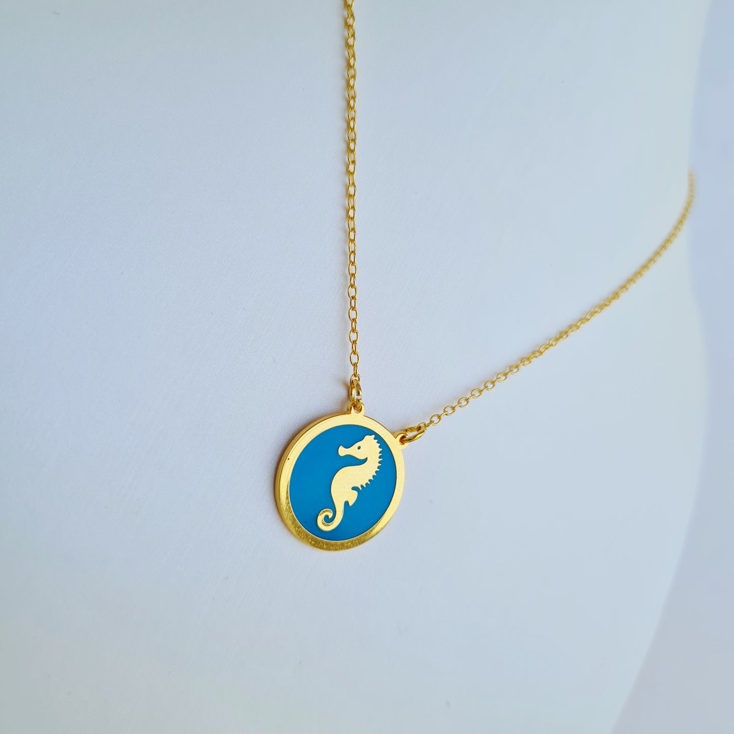 Sea horse or seahorse necklace
