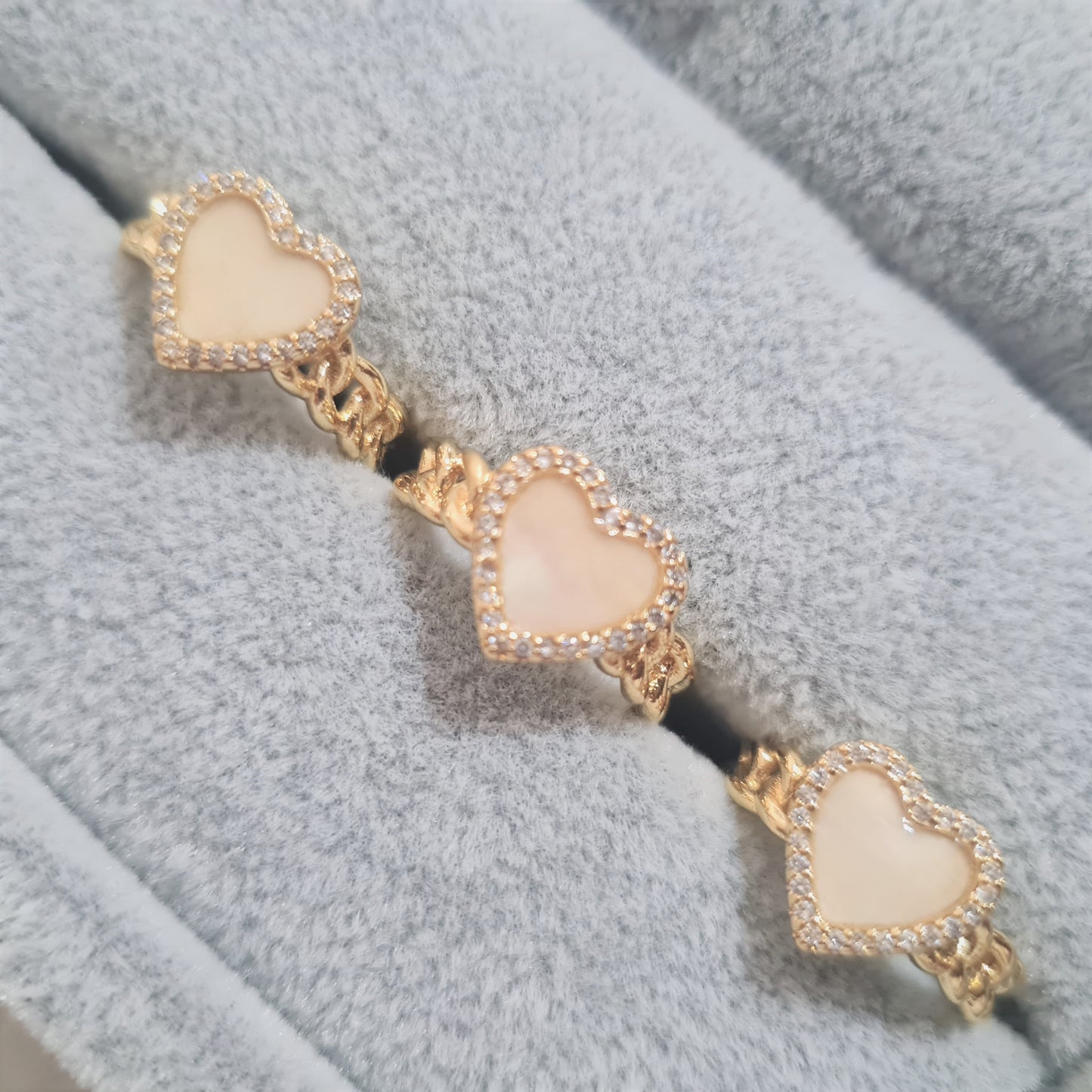 White enamel heart curb chain ring