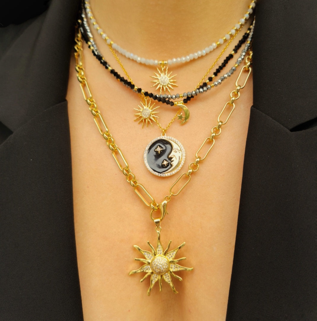 Radiant MiniLux Sun Necklace – عقد يضيء كل إطلالة بأناقة عربية