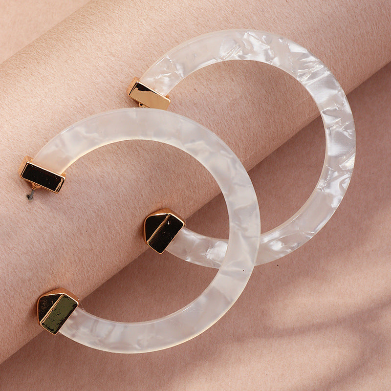 Large hoop earrings - white