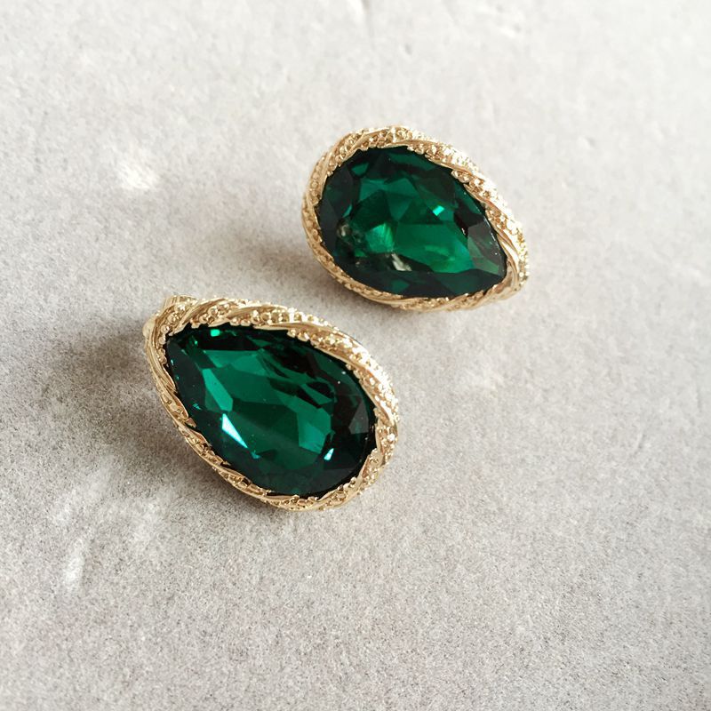 MiniLux Green Ear clip earrings