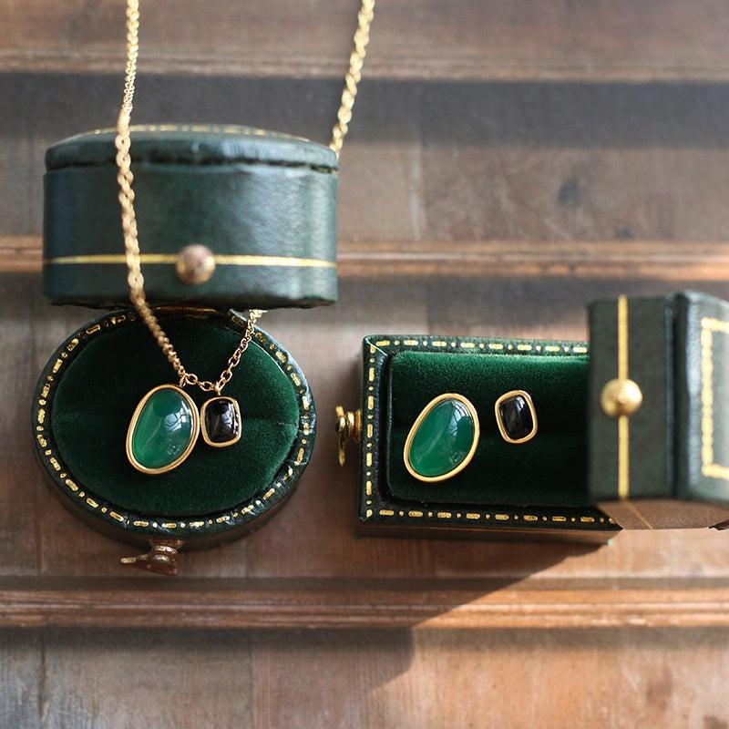 Green Agate Earring