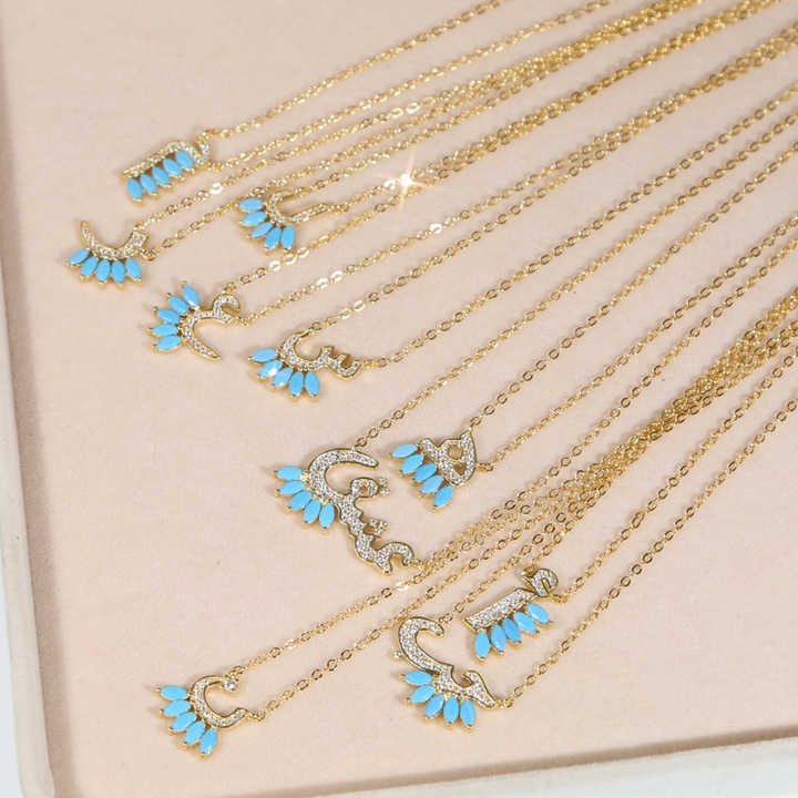 Arabic letter gold-plated pendants – meaningful personalized jewelry سلاسل حروف أبجدية عربية مطلية بالذهب – مجوهرات شخصية وراقية