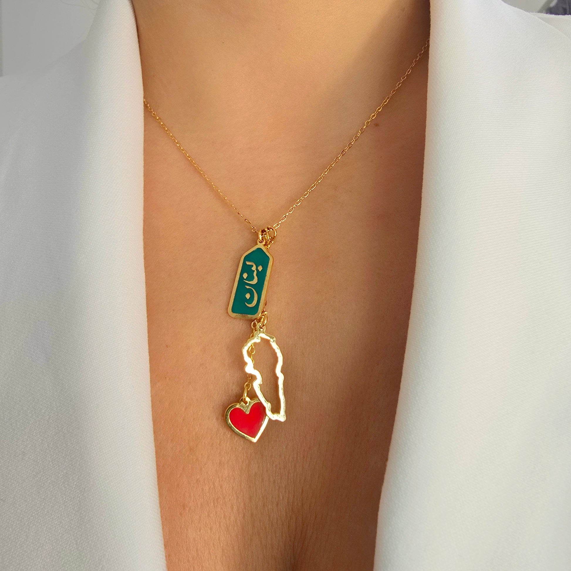 "MiniLux Lebanon map necklace عقد خريطة لبنان الأخضر – تصميم قلب مطلي ذهب 18k يوصل للإمارات والسعودية"

