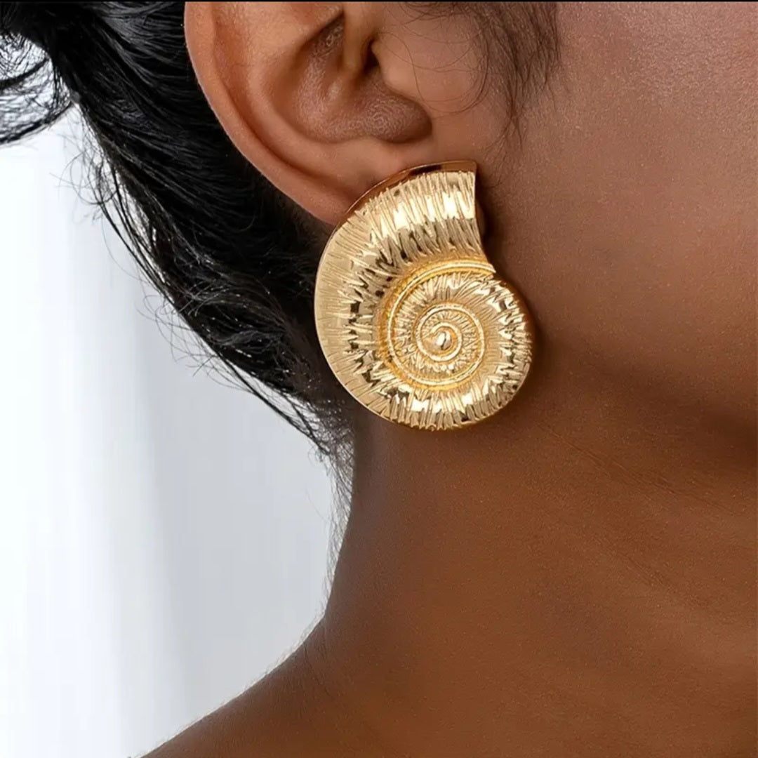 Shell Rounded Earring