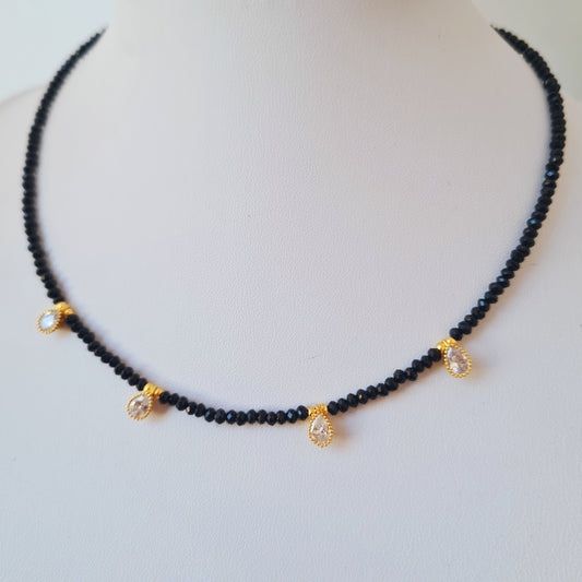 Tear drop multicharms choker Necklace