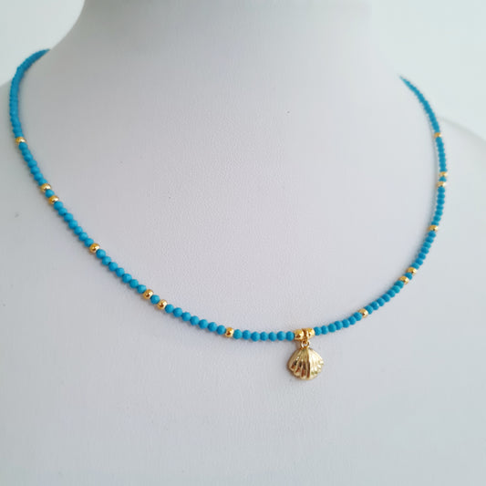 Scallop shell choker necklace