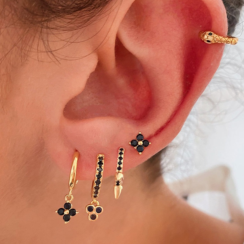 Clover pendant earrings