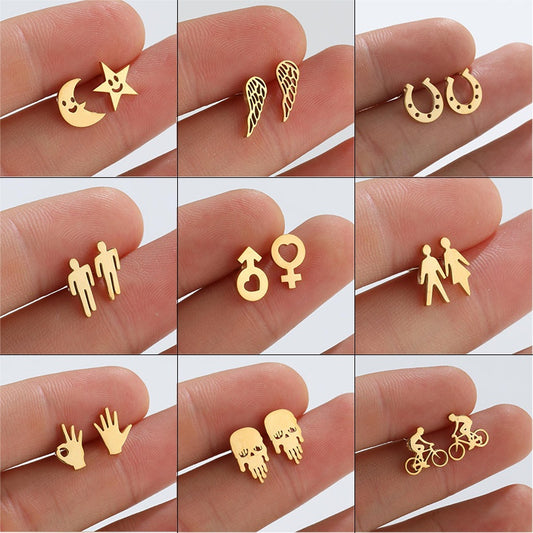 Horseshoe golden stud earrings