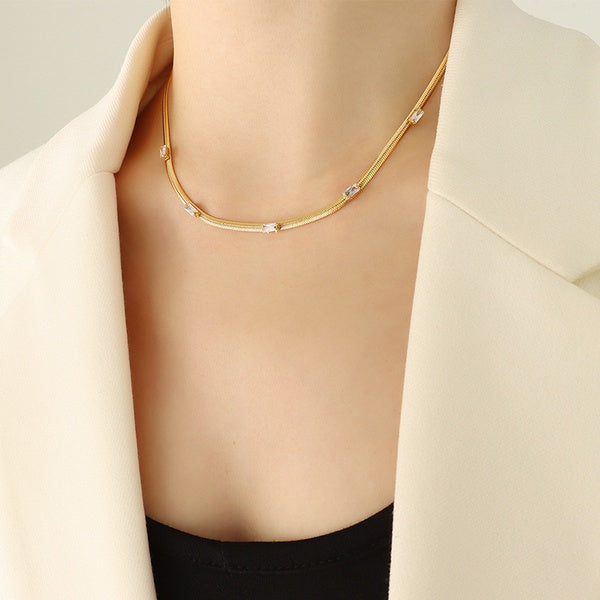 Snake Zirconia rectangle necklace