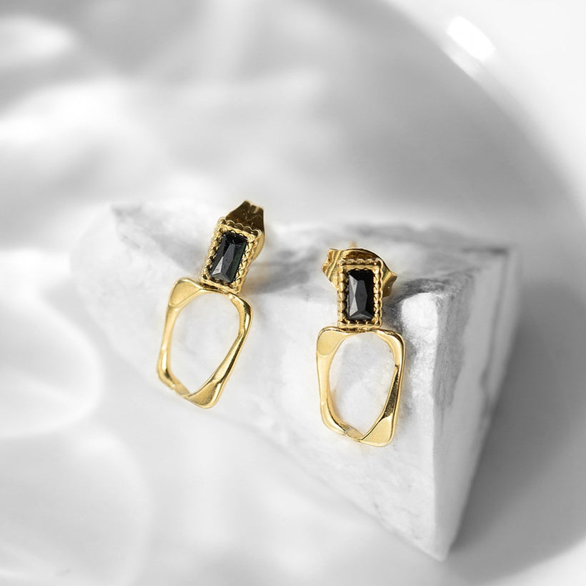 Gemstone black small earrings